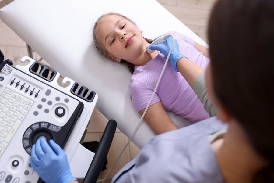 USG tarczycy dziecka